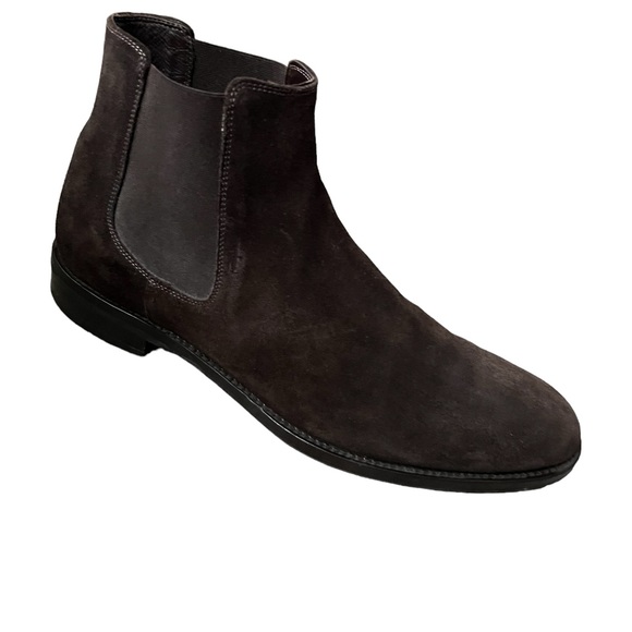 Salvatore Ferragamo Brown Suede Classic Chelsea Boots Side 10 - Picture 4 of 13